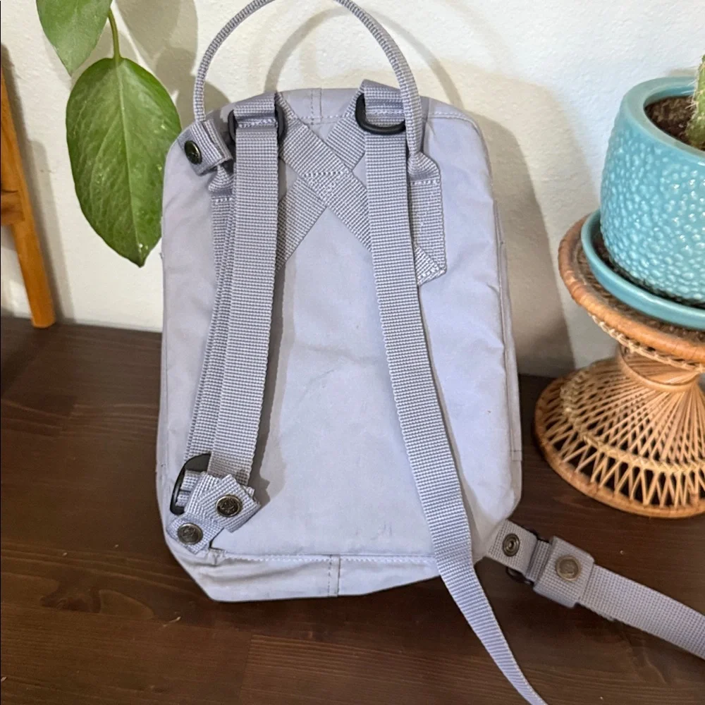 Fjällräven Kånken mini Gray Backpack - Picture 4 of 4